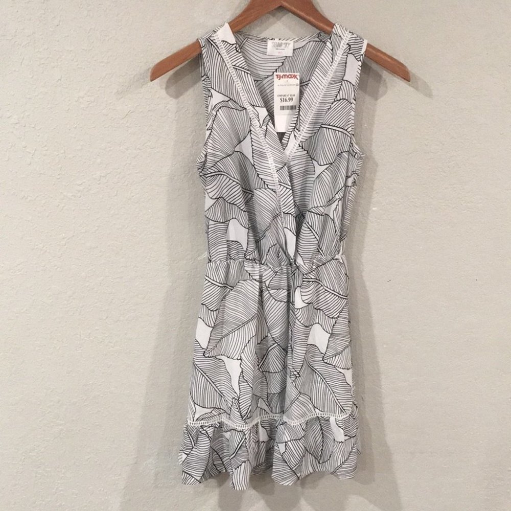 NEW Sienna Sky Women’s Sz XS Wrap Front Mini Dress Light Ruffle